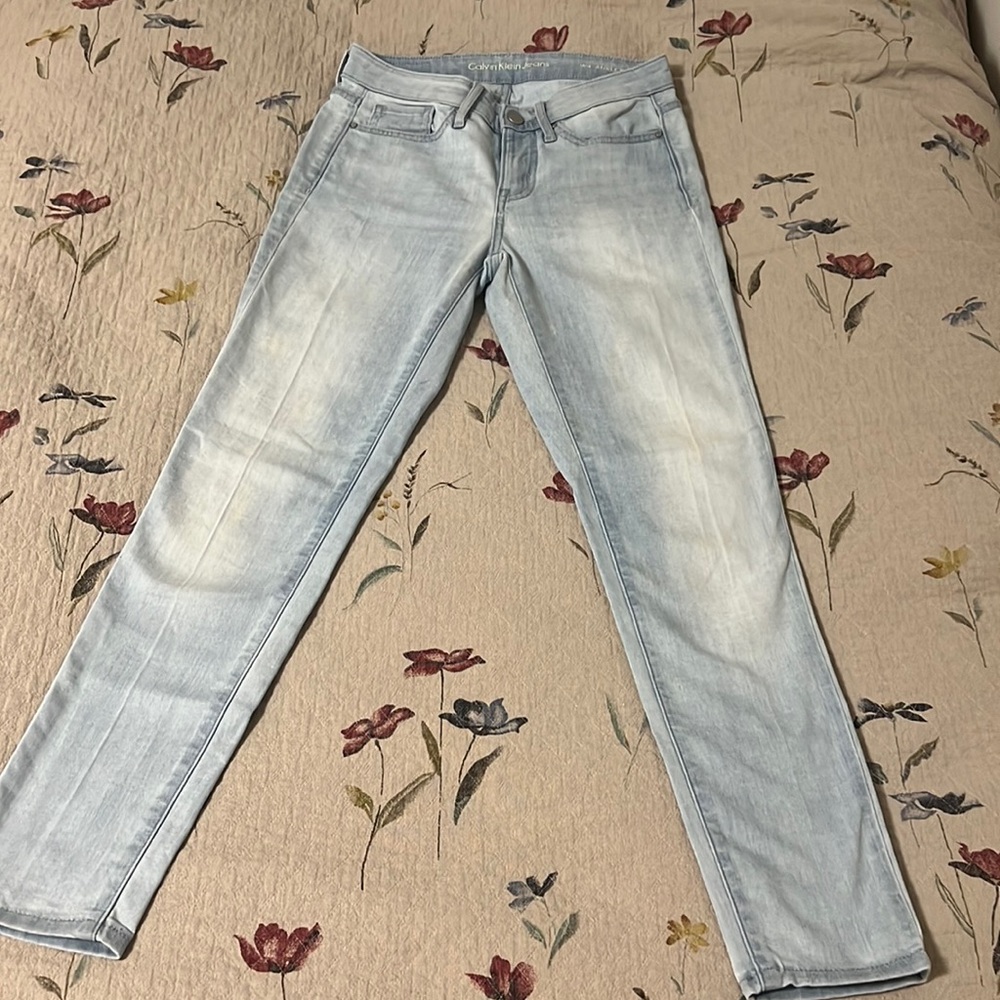 Calvin Klein Jeans W4 Ankle Skinny. Stretch!  Light washed blue